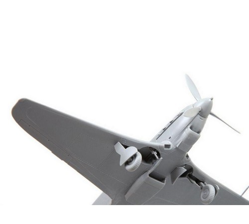 Сборная модель ZVEZDA Советский истребитель Як-9Д, 1/72