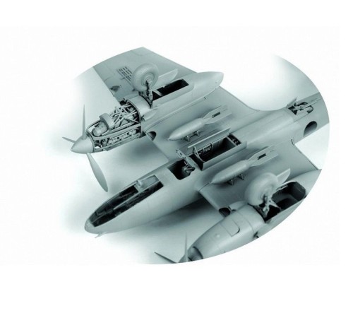 Сборная модель ZVEZDA Пикирующий бомбардировщик Пе-2, 1/48