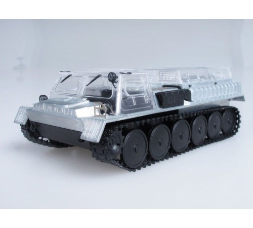 Сборная модель AVD ГТ-СМ гусеничный транспортёр (KIT), 1/43