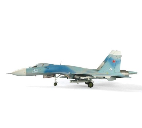 Сборная модель ZVEZDA Советский истребитель Су-27, 1/72