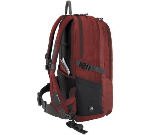 Рюкзак VICTORINOX Altmont™ 3.0, Deluxe Backpack 17