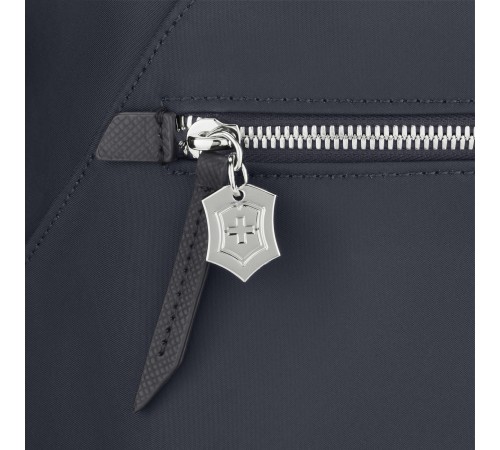 Рюкзак VICTORINOX Victoria Signature Compact Backpack, синий, нейлон/кожа, 30x16x38 см