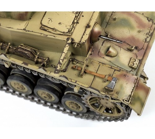Сборная модель ZVEZDA Немецкий средний танк T-IV (H), 1/35
