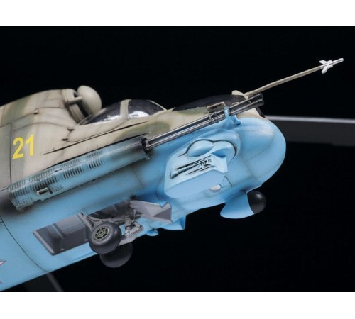Сборная модель ZVEZDA Советский ударный вертолёт Ми-24П, 1/48
