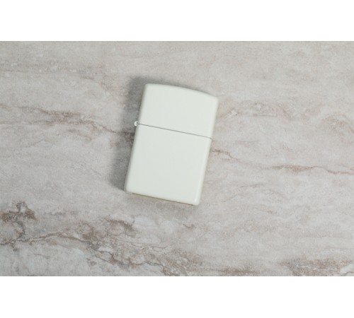 Зажигалка ZIPPO Classic с покрытием Glow In The Dark, латунь/сталь, белая, матовая, 38x13x57 мм