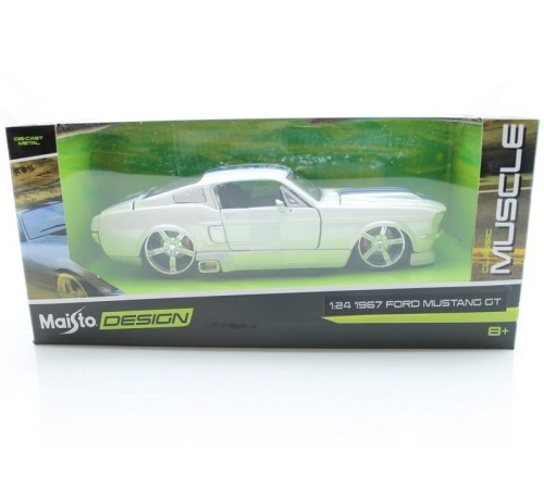 Машина 1:24 MAISTO Design в ассортименте 12 моделей в/к