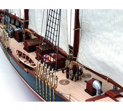 Сборная деревянная модель корабля Artesania Latina BLUENOSE II, 1/75