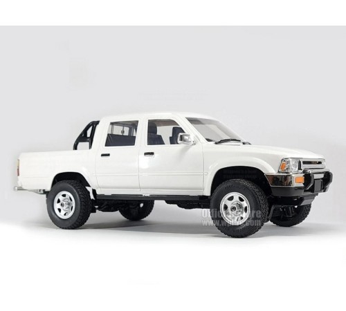 Радиоуправляемая машина WPL пикап Hilux Crew Cab (белая) 4WD 2.4G 1/16 RTR