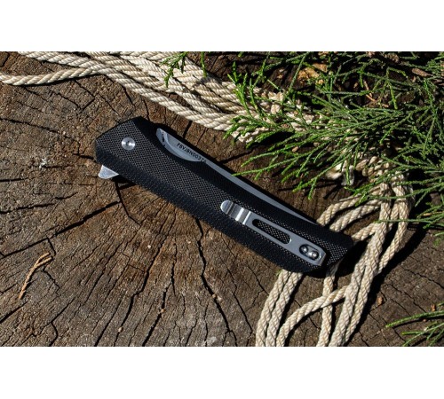Нож Ruike Hussar P121 черный, P121-B