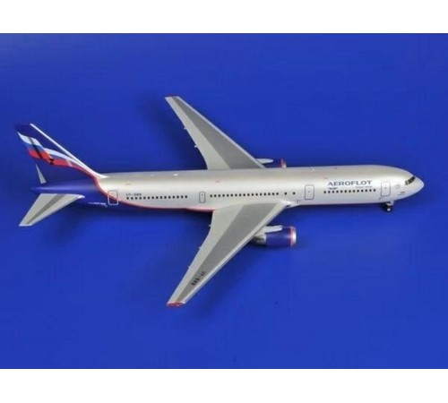 Сборная модель ZVEZDA Пассажирский авиалайнер Боинг 767-300, 1/144