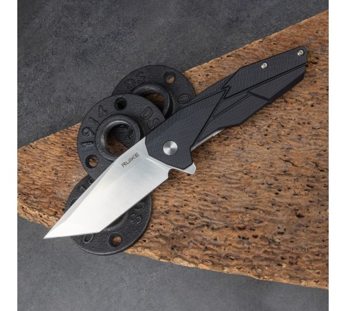 Нож Ruike P138-B черный