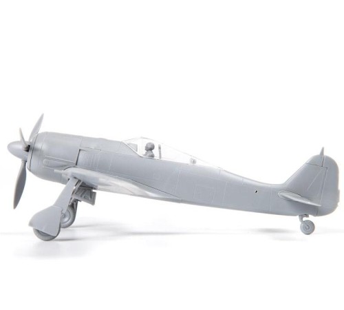 Сборная модель ZVEZDA Немецкий истребитель Фокке-Вульф FW-190A4 (сборка без клея), 1/72