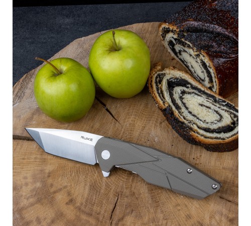 Нож Ruike P138-W желтый