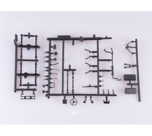 Сборная модель AVD Автобус повышенной проходимости АПП-66, 1/43