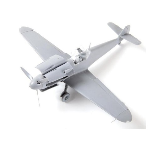Сборная модель ZVEZDA Немецкий истребитель «Мессершмитт» BF-109 F2, подарочный набор, 1/48