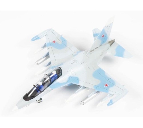 Сборная модель ZVEZDA Российский учебно-боевой самолет Як-130, 1/72