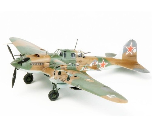 Сборная модель ZVEZDA Советский бронированный штурмовик Ил-2 (обр. 1942 г.), 1/72