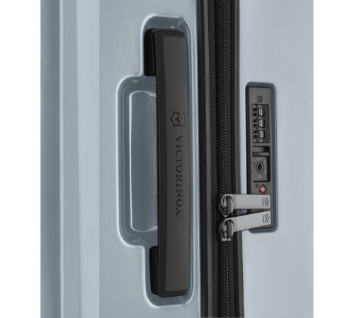 Чемодан VICTORINOX Airox, голубой, 100% поликарбонат Makrolon, 50x32x75 см, 98 л