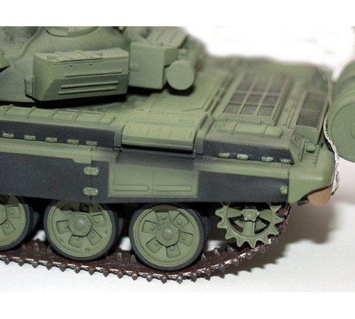Сборная модель ZVEZDA Советский основной боевой танк Т-72Б, 1/35