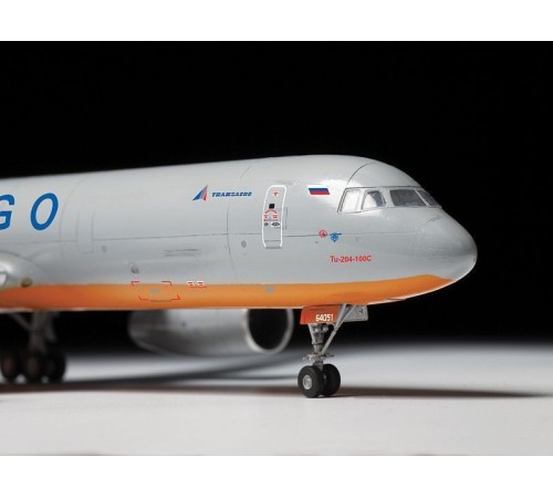 Сборная модель ZVEZDA Грузовой самолет нового поколения Ту-204-100С, 1/144