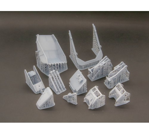 Сборная модель Red Iron Models Перекидной погрузчик Т-157, 1/43