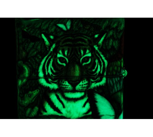 Набор из двух зажигалок ZIPPO Загадки леса с покрытием Glow-in-the-Dark Green, зелёные, глянецевые