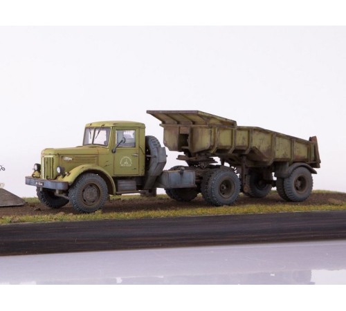 Сборная модель AVD МАЗ-200В с полуприцепом МАЗ-5232В, 1/43
