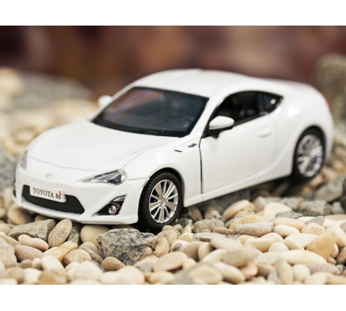 Машина Ideal 1:30-39 Toyota 86