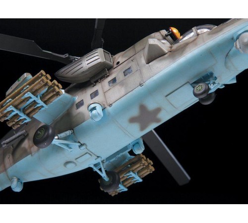 Сборная модель ZVEZDA Российский ударный вертолет Ми-35М, 1/48