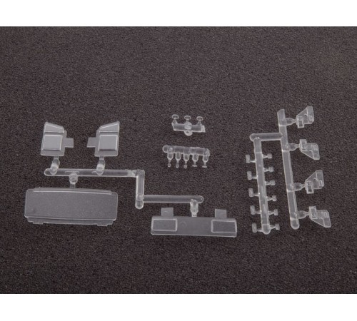 Сборная модель AVD КАМАЗ-6560 ЗРПК 96К6 (Панцирь-С1), 1/43