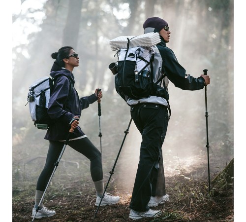 Рюкзак Naturehike CNK2300016 Helium 30 л + 5 л белый с черным