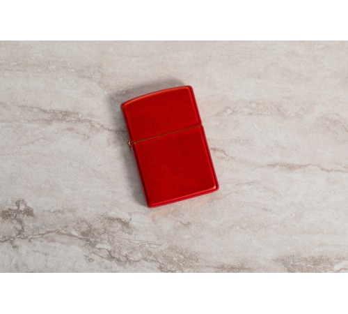 Зажигалка ZIPPO Classic с покрытием Metallic Red, латунь/сталь, красная, матовая, 38x13x57 мм
