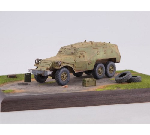 Сборная модель AVD Бронетранспортёр БТР-152К, 1/43