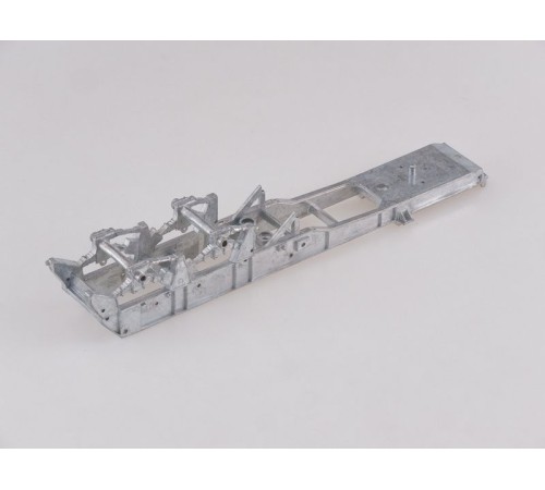 Сборная модель AVD МАЗ-6422 с полуприцепом МАЗ-9506-30, 1/43