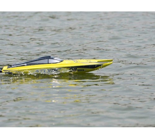 Радиоуправляемый катамаран Volantex RC ATOMIC 700 желтый Brushless PNP