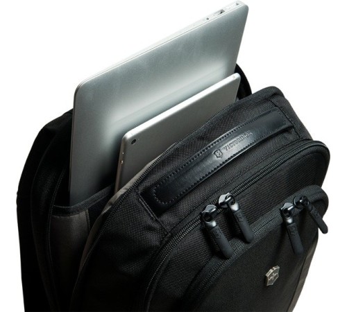 Рюкзак VICTORINOX Altmont Professional Laptop 15
