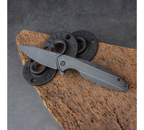 Нож Ruike P128-SB черный