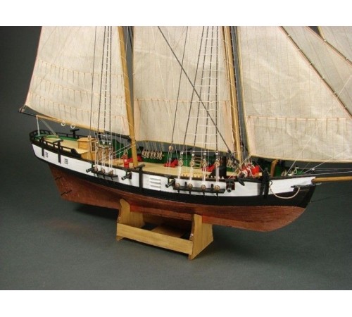 Сборная картонная модель Shipyard балтиморский клипер Berbice в верфи Quay-Portt 1780 г (№38), 1/96