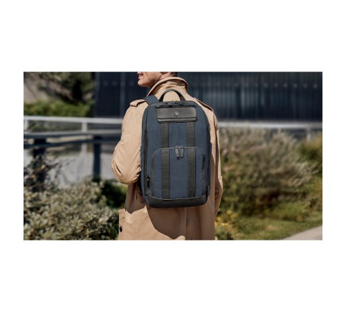 Рюкзак VICTORINOX Architecture Urban 2 Deluxe Backpack 15”, синий, полиэстер/кожа, 31x23x46 см, 23 л
