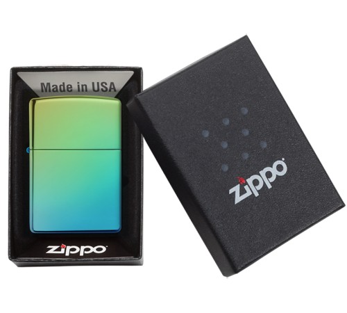 Зажигалка ZIPPO Classic с покрытием High Polish Teal, латунь/сталь, зелёная, глянцевая, 38x13x57 мм