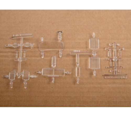 Сборная модель AVD УАЗ-САРЗ-2925 медицинский, 1/43