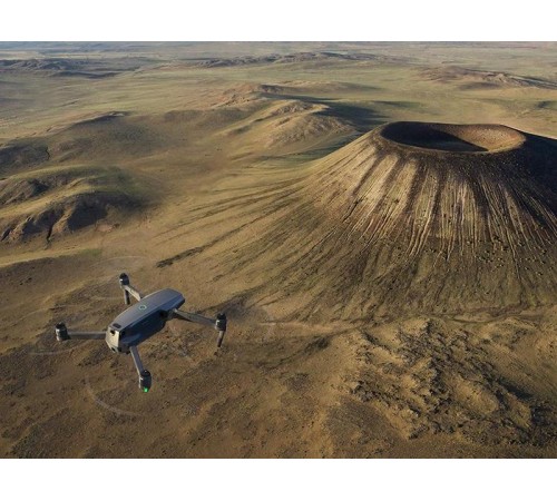 Радиоуправляемый квадрокоптер DJI Mavic 2 Zoom (DJI Smart Controller) RTF 2.4G