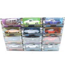 Машина 1:24 MAISTO Design в ассортименте 12 моделей в/к