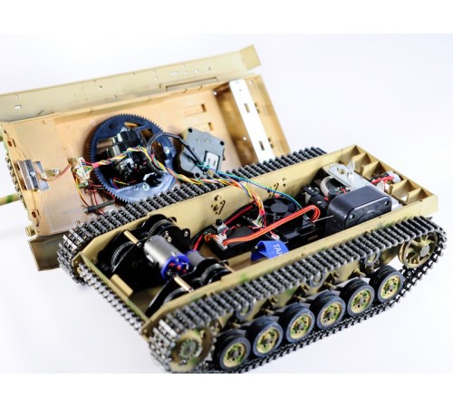 Р/У танк Taigen 1/16 Panzerkampfwagen III (Германия) дым, свет V3 2.4G RTR камуфляж