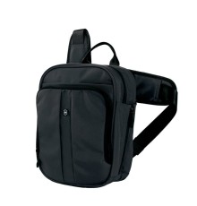 Сумка VICTORINOX Deluxe Travel Companion, с наплечными ремнями, чёрная, нейлон 800D, 21x10x27 см, 6л