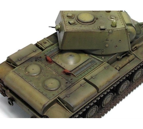 Сборная модель ZVEZDA Советский тяжелый танк КВ-1, 1/35