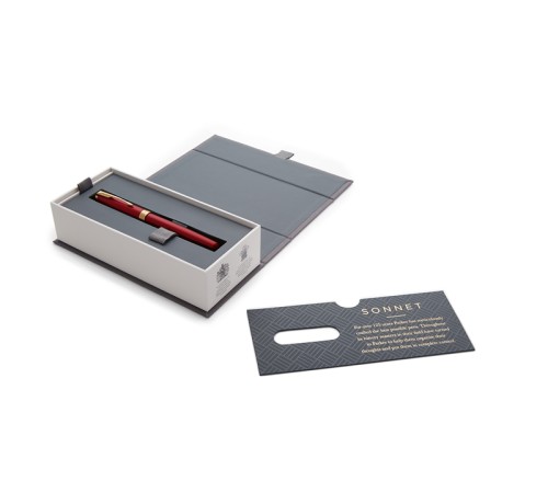 Ручка перьевая Parker ESSENTIAL Sonnet Laque Red GT