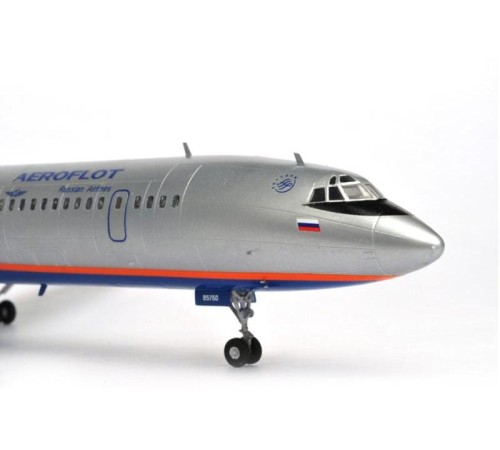 Сборная модель ZVEZDA Российский авиалайнер ТУ-154М, 1/144