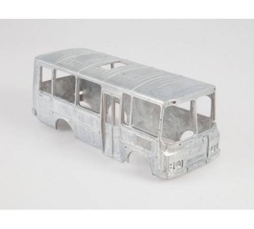 Сборная модель AVD ПАЗ-3205 пригородный, 1/43