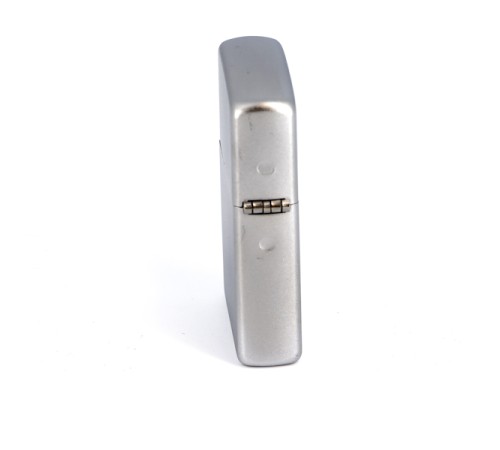 Зажигалка ZIPPO Classic с покрытием Satin Chrome™, латунь/сталь, серебристая, матовая, 36x12x56 мм
